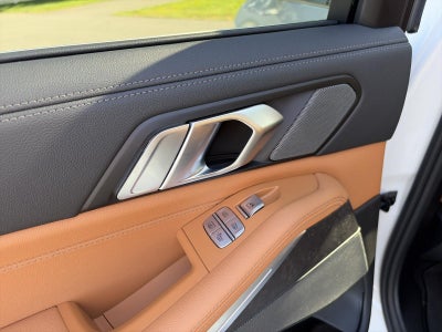 2022 BMW X7 xDrive40i Sports Activity Vehicle