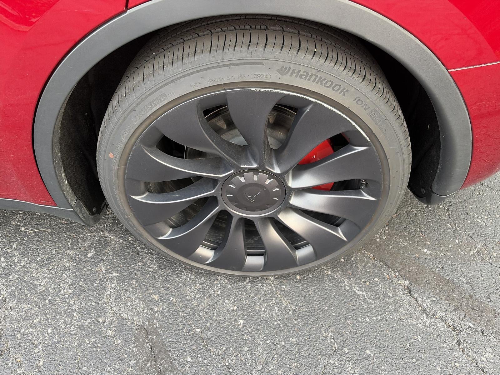 2025 Tesla Model Y Performance AWD *Ltd Avail*