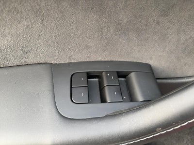 2025 Tesla Model Y Performance AWD *Ltd Avail*