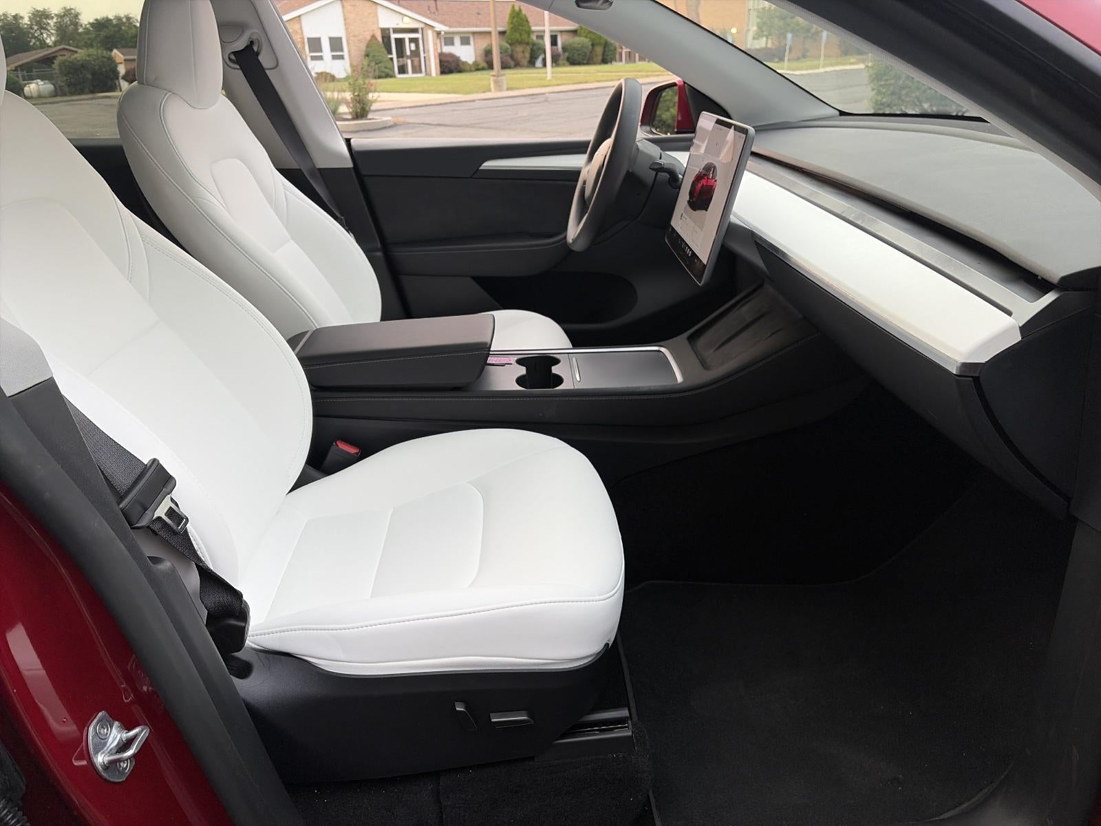 2025 Tesla Model Y Performance AWD *Ltd Avail*