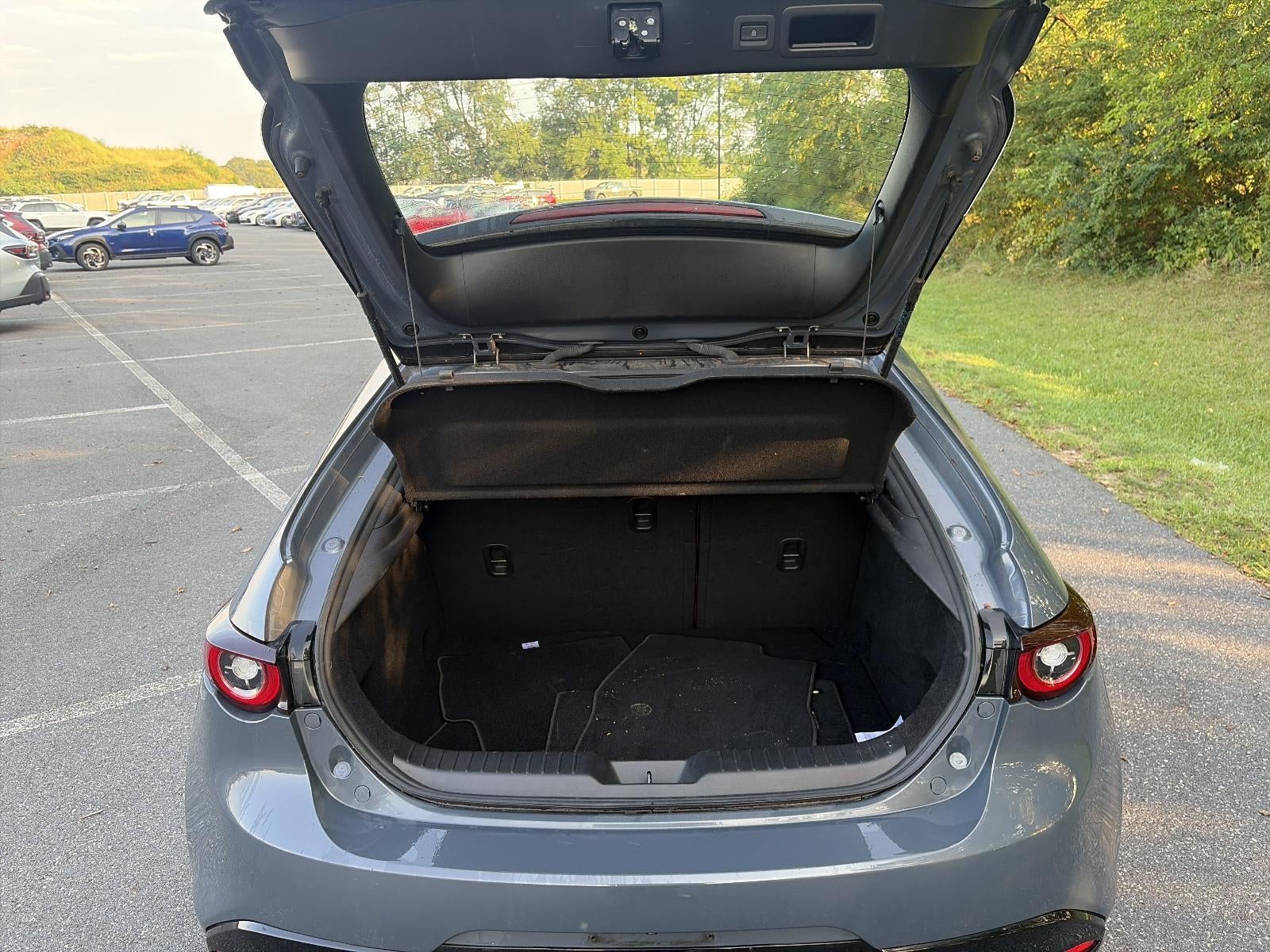 2022 Mazda Mazda3 Hatchback Carbon Edition Auto FWD