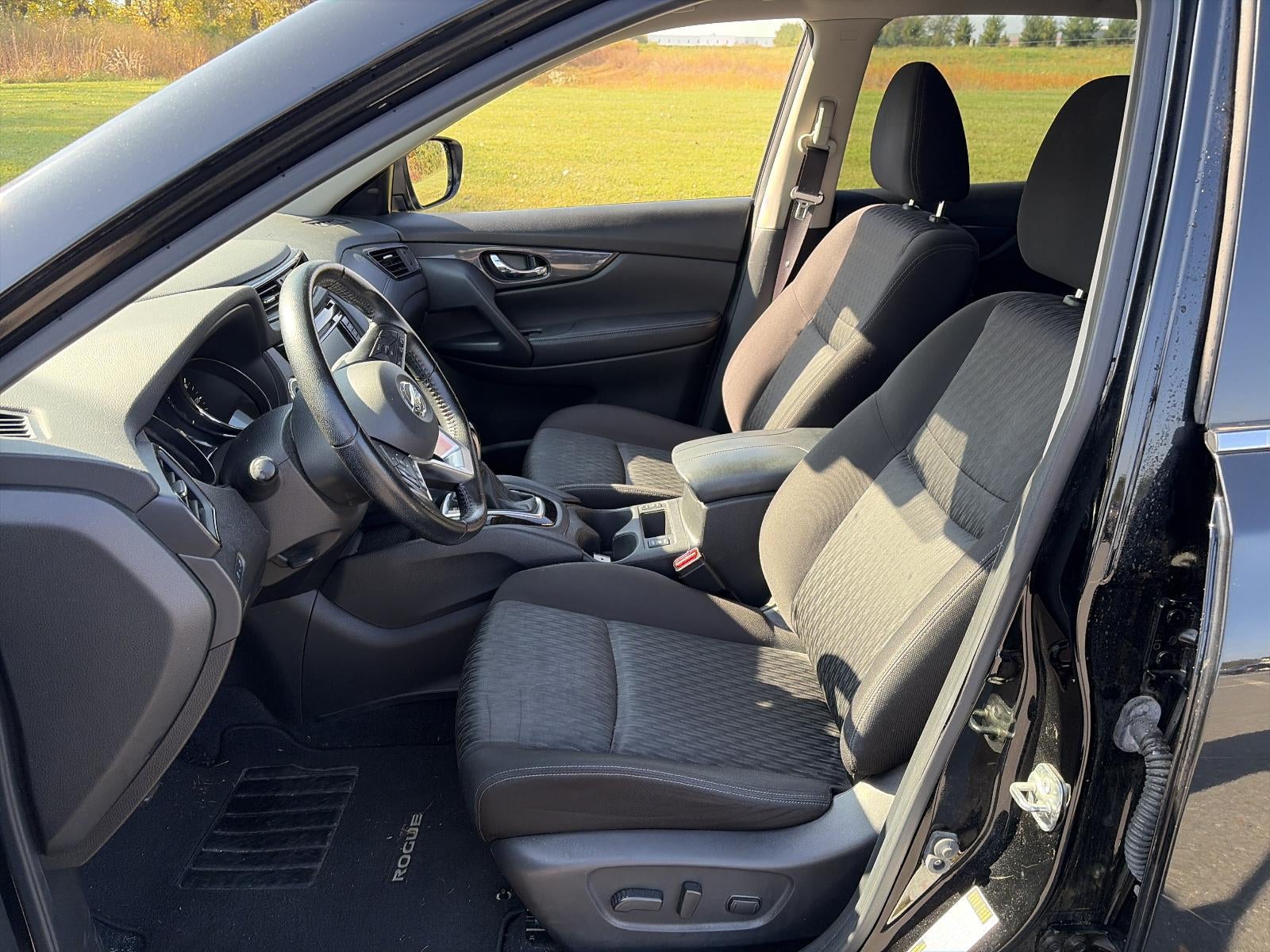 2020 Nissan Rogue AWD SV