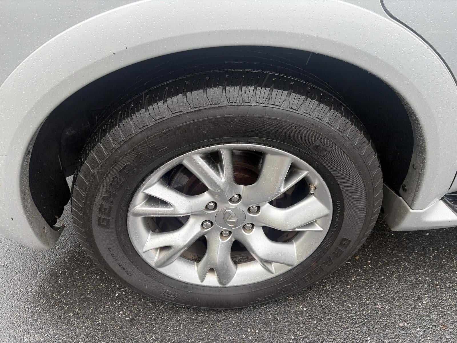 2012 INFINITI QX56 4WD 8-passenger