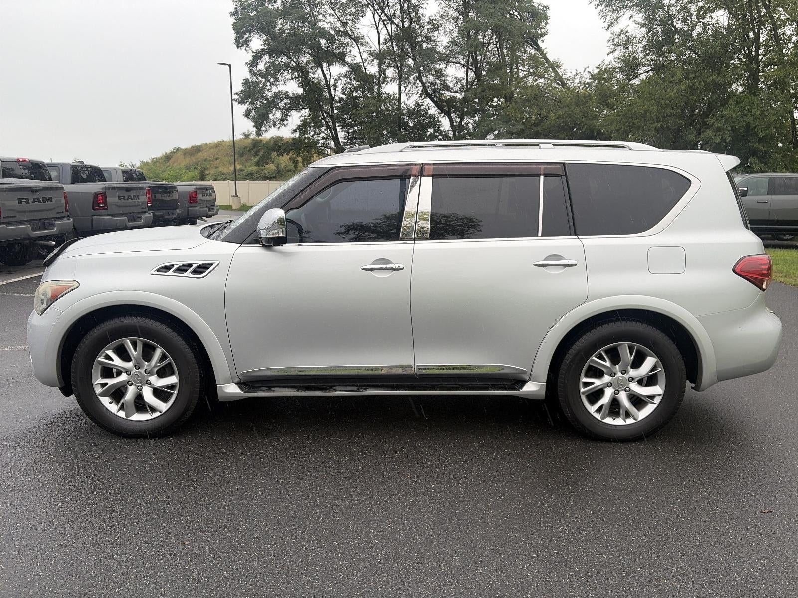 2012 INFINITI QX56 4WD 8-passenger