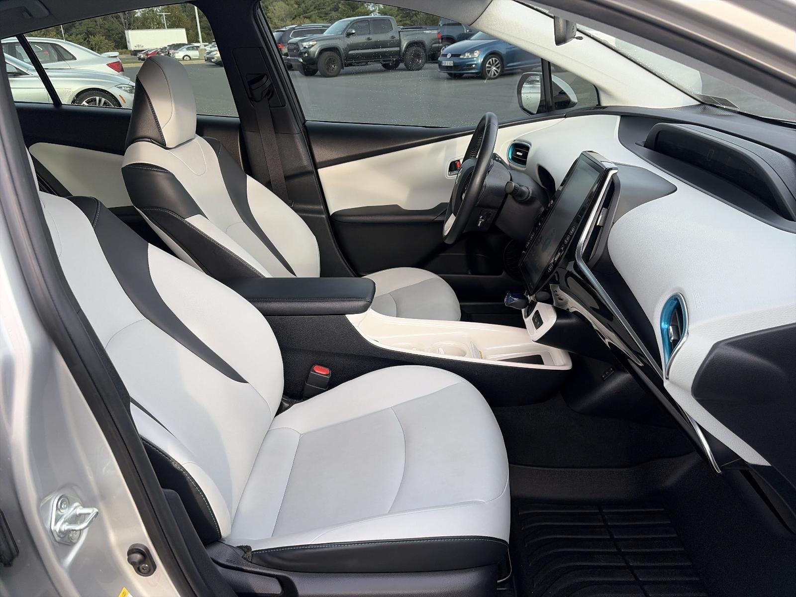 2019 Toyota Prius Prime Premium (Natl)