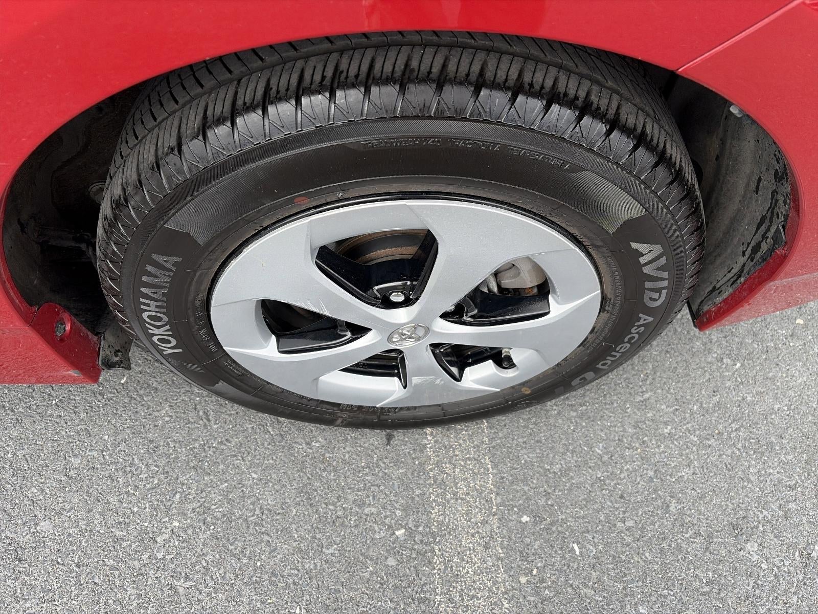 2015 Toyota Prius 5dr HB Four (Natl)