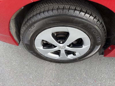 2015 Toyota Prius 5dr HB Four (Natl)