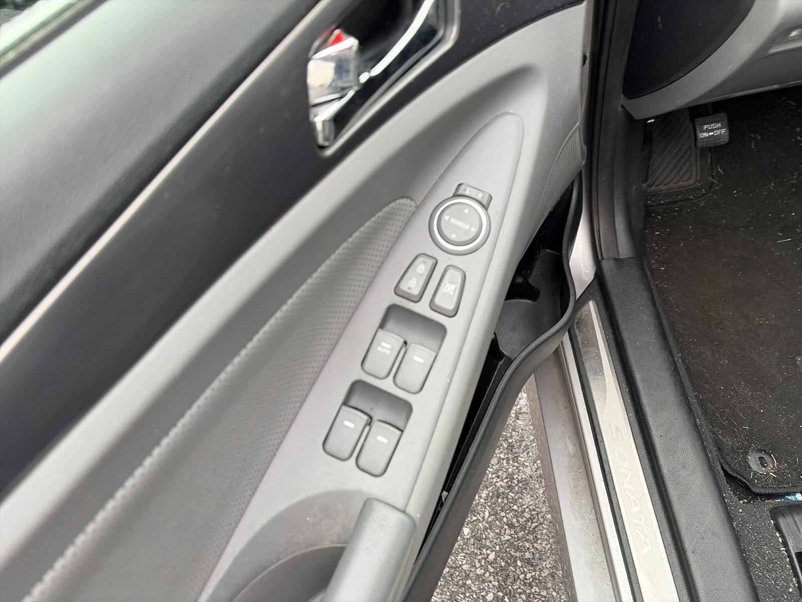 2013 Hyundai SONATA HYBRID 4Dr Sdn Limited