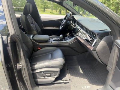 2020 Audi Q8 Premium Plus 55 TFSI quattro