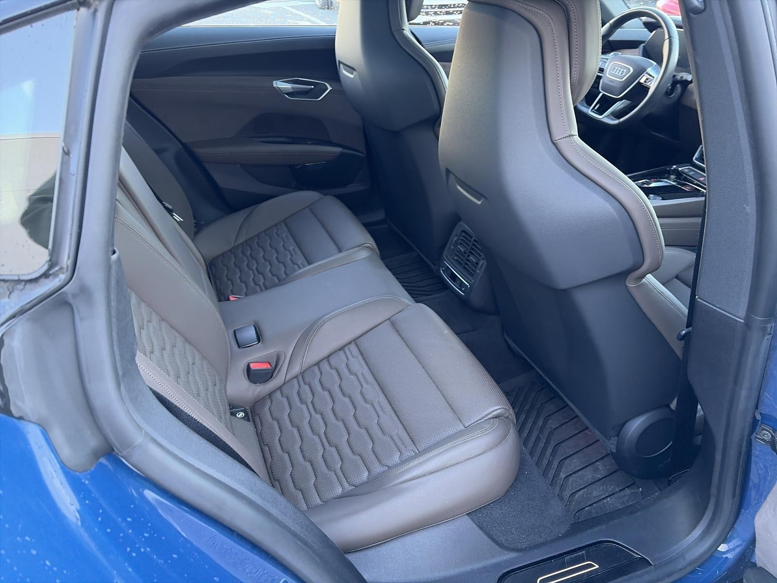 2022 Audi e-tron GT Prestige quattro