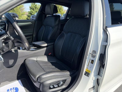 2023 BMW M550i xDrive Sedan