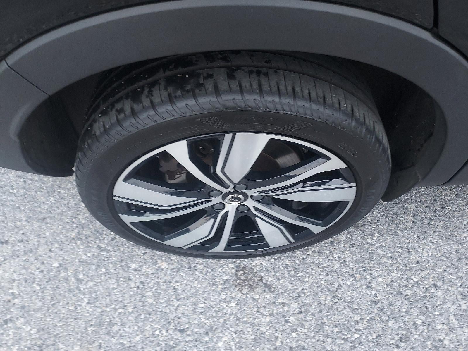 2021 Volvo XC40 Recharge P8 eAWD Pure Electric