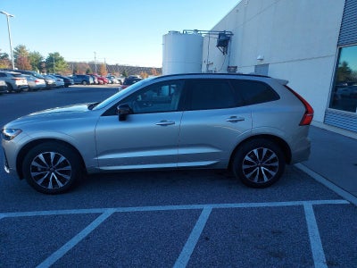 2024 Volvo XC60 B5 AWD Core Dark Theme