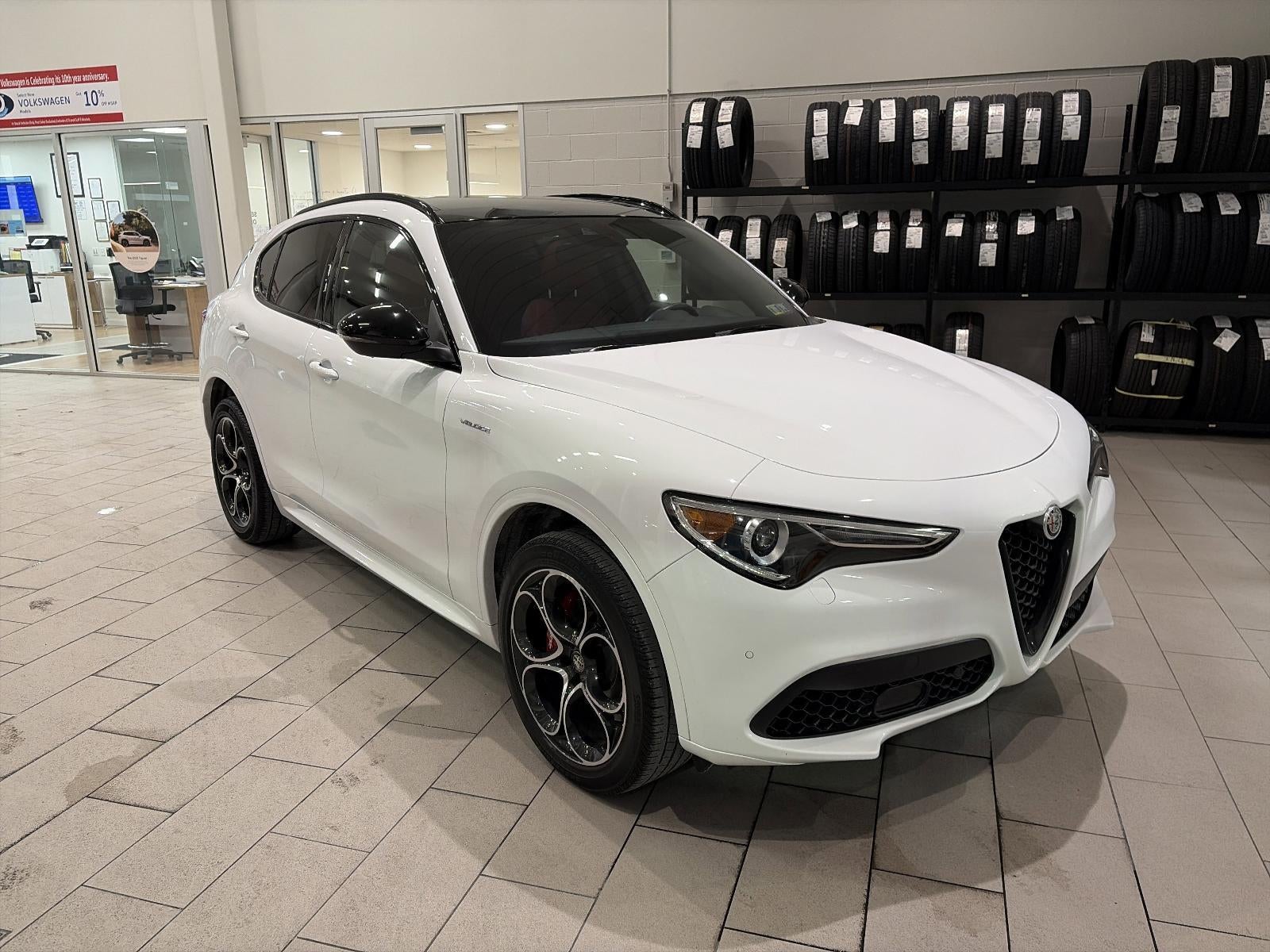 2023 Alfa Romeo Stelvio Veloce AWD
