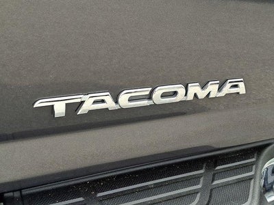 2015 Toyota Tacoma 4WD Double Cab Long Bed V6 Automatic (Natl)