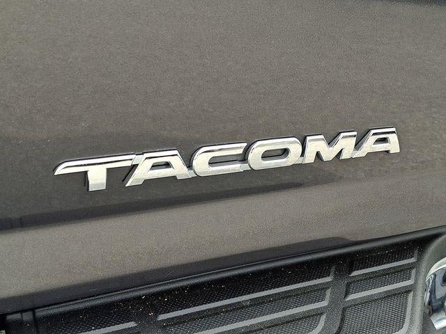 2015 Toyota Tacoma 4WD Double Cab Long Bed V6 Automatic (Natl)