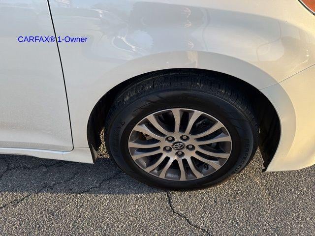 2019 Toyota Sienna XLE Premium FWD 8-Passenger (Natl)