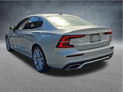 2021 Volvo S60 T5 AWD Momentum