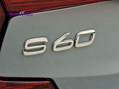 2023 Volvo S60 B5 AWD Core Dark Theme