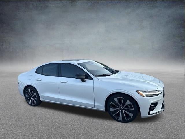 2022 Volvo S60 B5 AWD Momentum