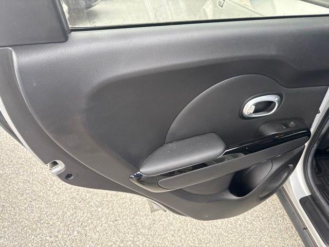 2014 Kia Soul 5dr Wgn Auto !