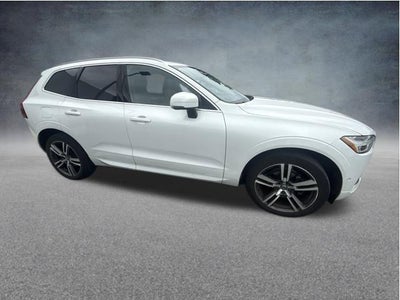2018 Volvo XC60 T5 AWD Momentum