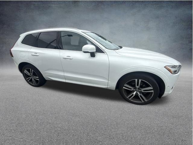 2018 Volvo XC60 T5 AWD Momentum