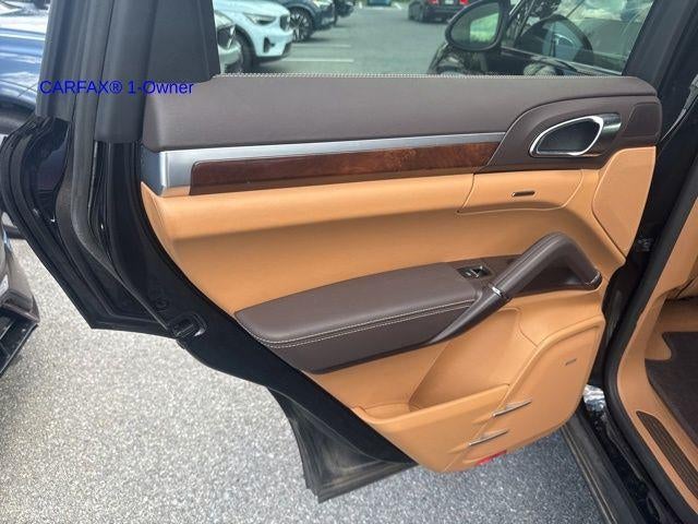 2011 Porsche Cayenne AWD 4dr S