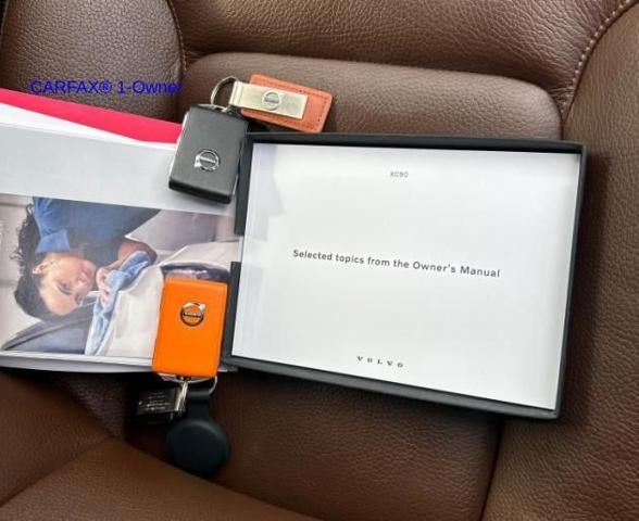 2023 Volvo XC90 B6 AWD Plus 7P