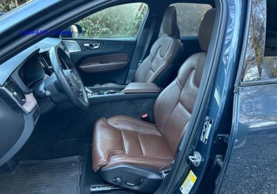 2023 Volvo XC60 B6 AWD Ultimate Dark Theme