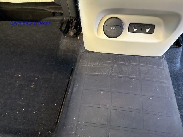 2021 Volvo XC40 T5 AWD Momentum