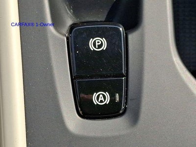 2021 Volvo XC40 T5 AWD Momentum