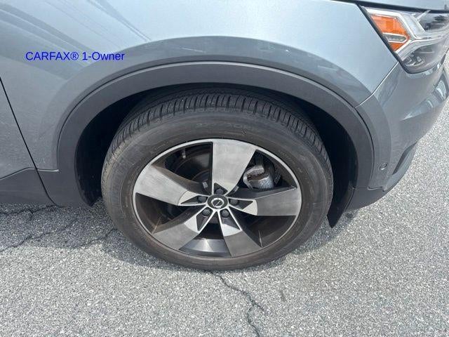 2019 Volvo XC40 T5 AWD Momentum