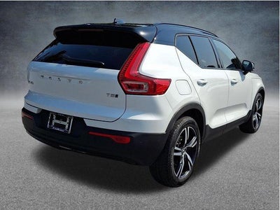 2021 Volvo XC40 T5 AWD R-Design