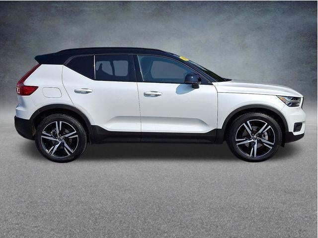 2021 Volvo XC40 T5 AWD R-Design