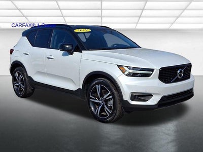 2019 Volvo XC40 T5 AWD R-Design