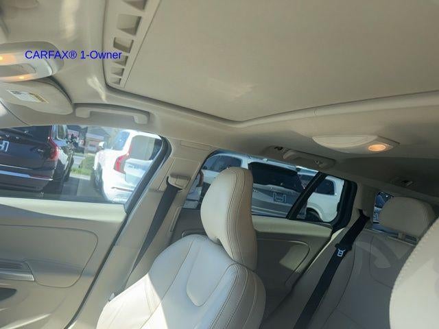 2017 Volvo V60 Cross Country T5 AWD