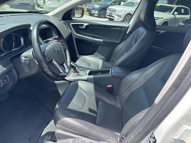 2016 Volvo XC60 AWD 4dr T5 Premier