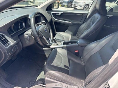 2016 Volvo XC60 AWD 4dr T5 Premier