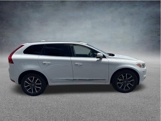 2016 Volvo XC60 AWD 4dr T5 Premier