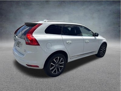 2016 Volvo XC60 AWD 4dr T5 Premier