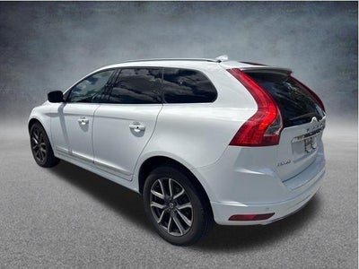 2016 Volvo XC60 AWD 4dr T5 Premier