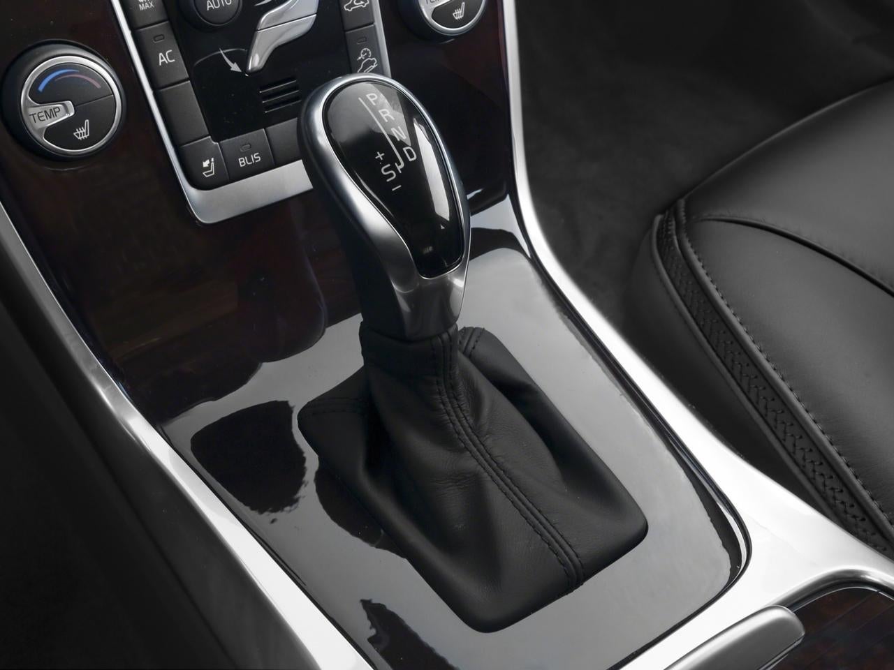 2015 Volvo XC70 2015.5 AWD 4dr Wgn T6