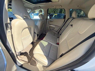 2010 Volvo XC60 AWD 4dr 3.0T w/Moonroof