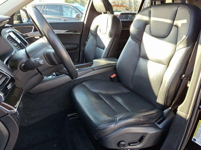 2018 Volvo XC90 T6 AWD 7-Passenger Momentum