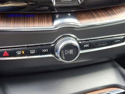 2021 Volvo XC60 Recharge T8 eAWD PHEV Inscription Expression