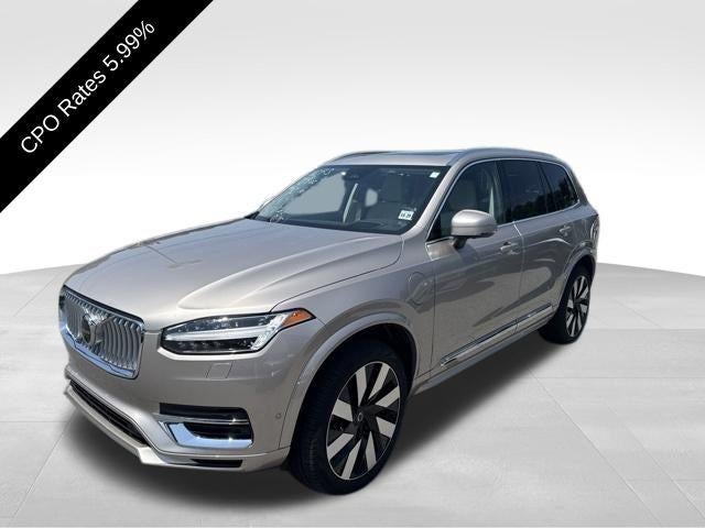 2025 Volvo XC90 Plug-In Hybrid T8 AWD Ultra 6-Seater