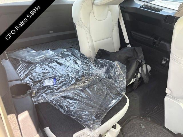 2025 Volvo XC90 Plug-In Hybrid T8 AWD Ultra 6-Seater