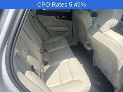 2024 Volvo XC60 B5 AWD Plus Dark Theme