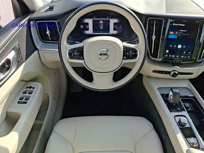 2024 Volvo XC60 B5 AWD Plus Dark Theme